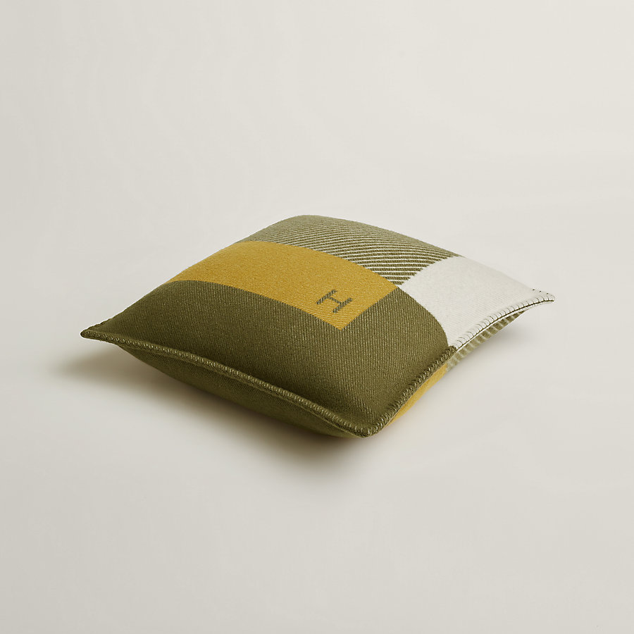 H Riviera pillow