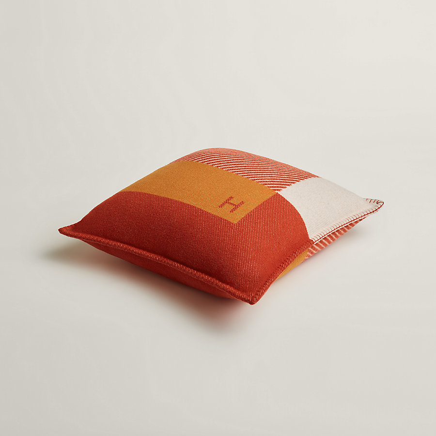 H Riviera pillow