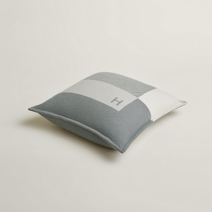 H Riviera pillow