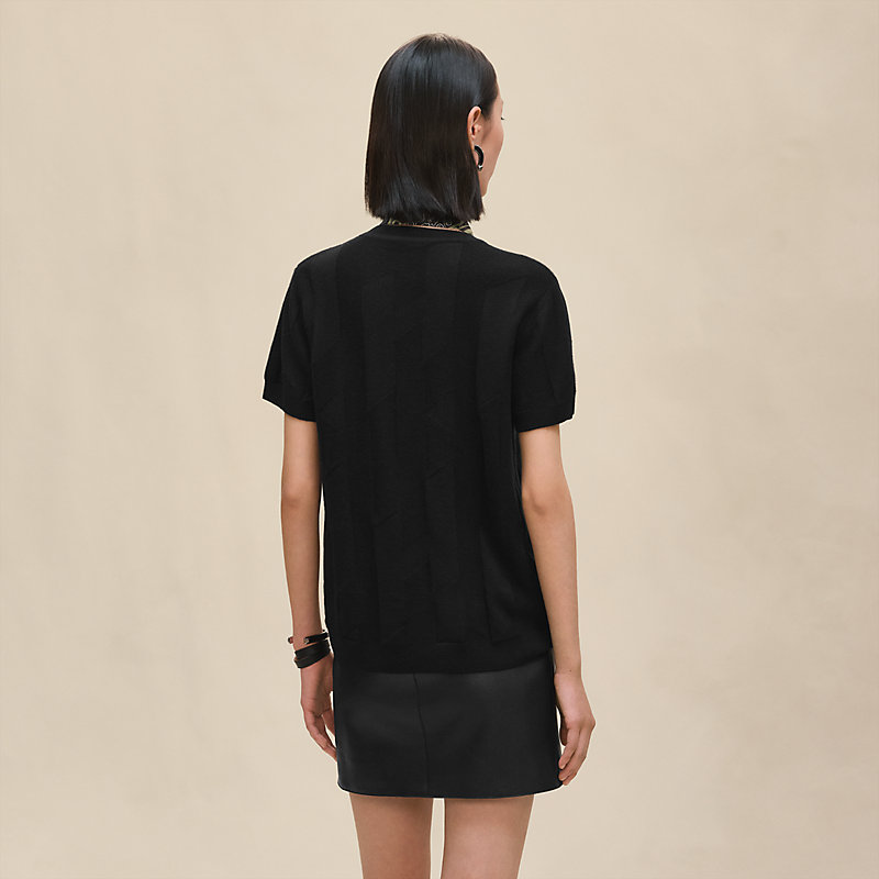 "H" short-sleeve sweater