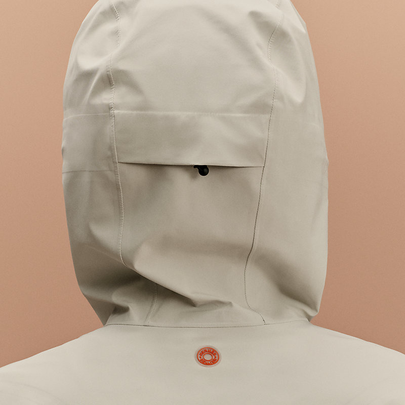 Hardshell Jumping water-resistant jacket