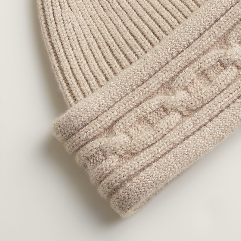 Heaven Twist beanie