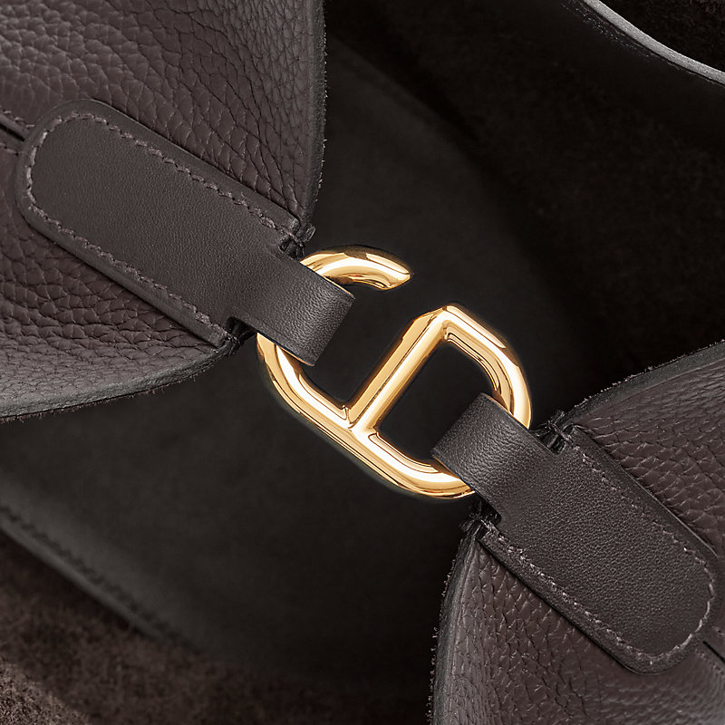 Hermès In-the-Loop 18 bag