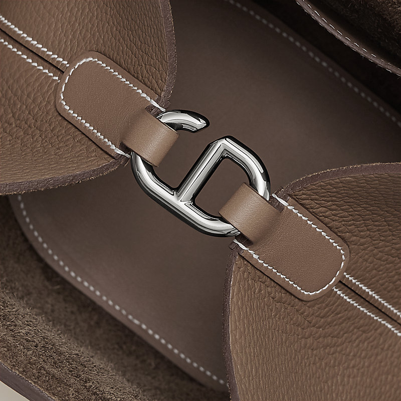 Hermès In-the-Loop 18 bag