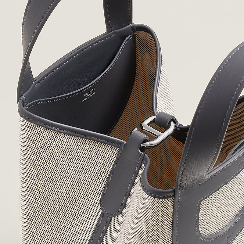 Hermès In-the-Loop 23 bag