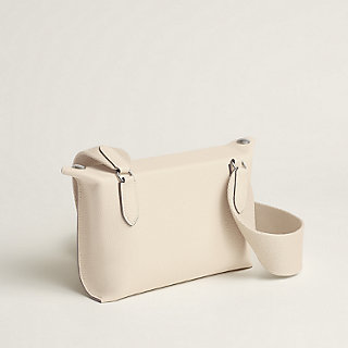 【軽やかなのに上質】HERMES Videpoche バッグ Hermès Videpoches bag | Hermès USA