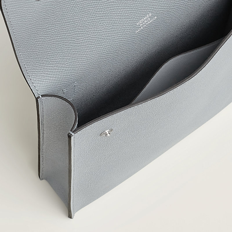 Hermèsnap Vertical To Go pouch