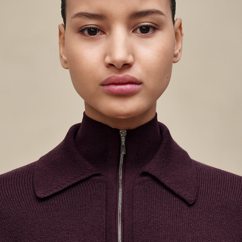 High collar sweater