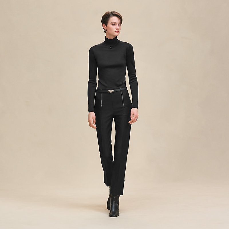 High-waisted pants