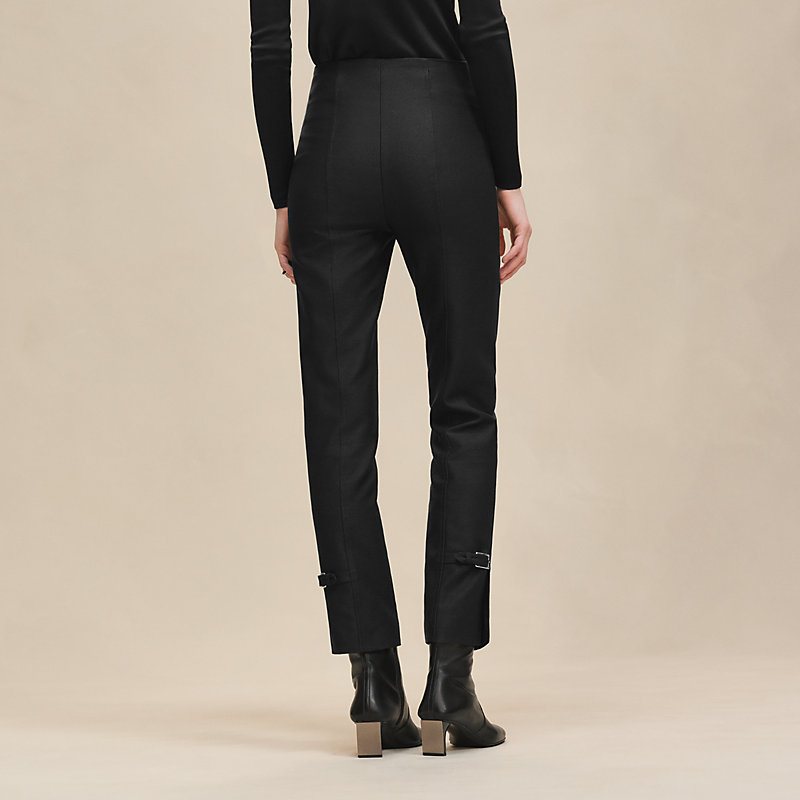High-waisted pants