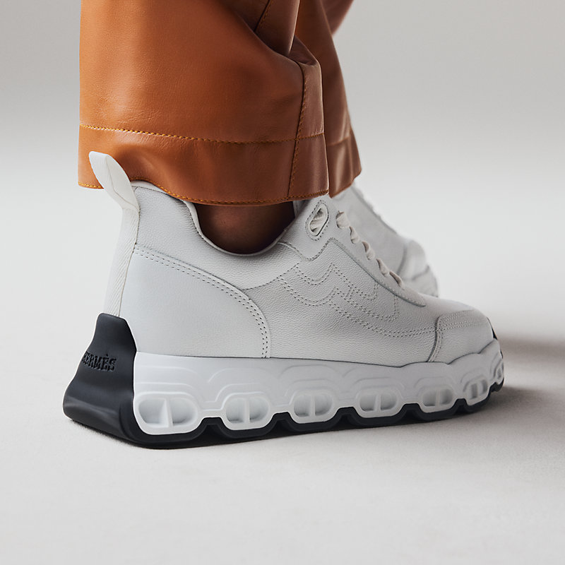 Impulse sneaker