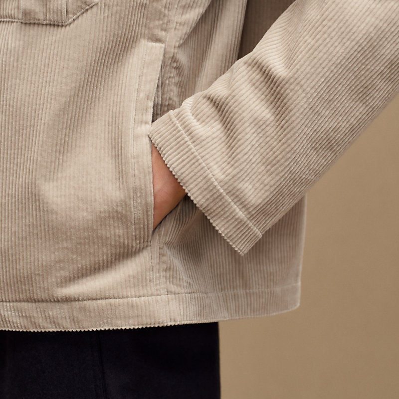 Jacket shirt with gusset pocket