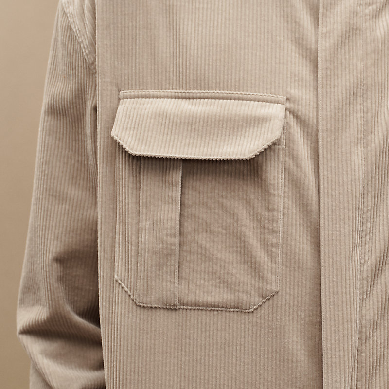 Jacket shirt with gusset pocket