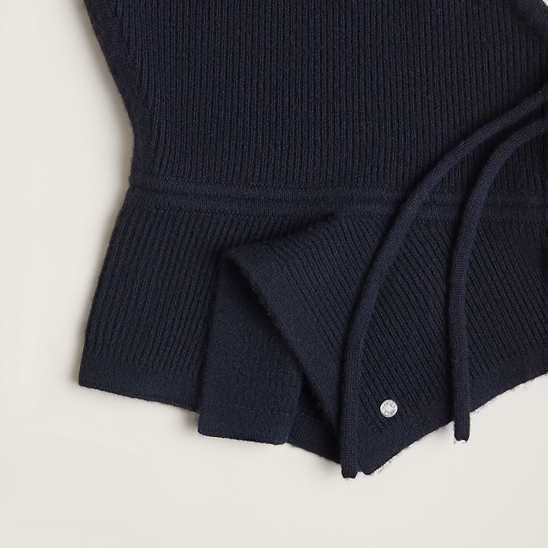 Juliana Slalom hood