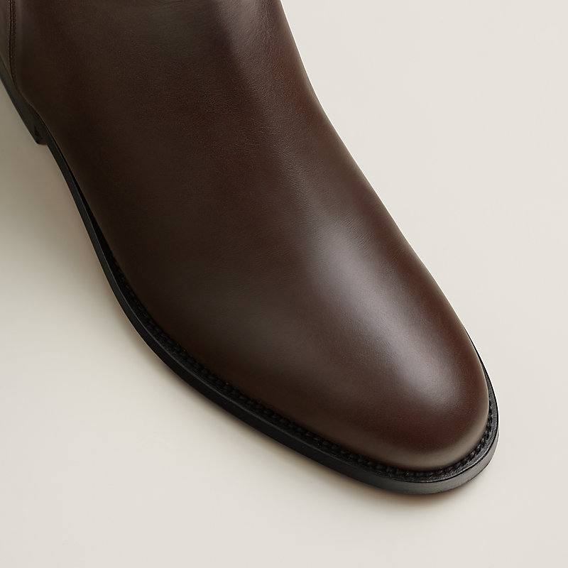 Jumping boot