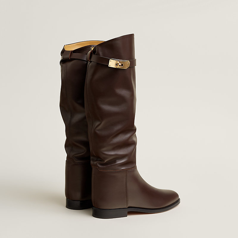 Jumping boot