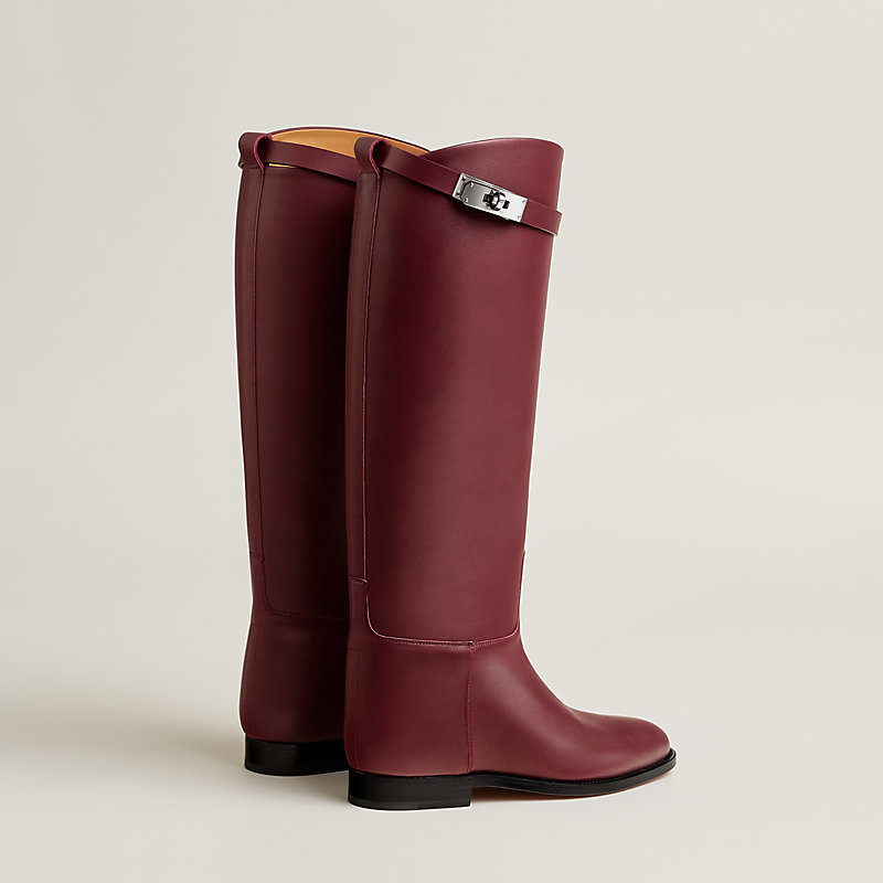 Jumping shorter boot