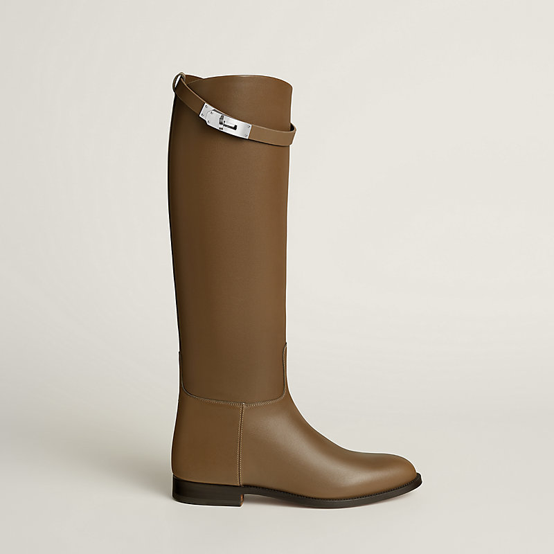 Jumping shorter boot