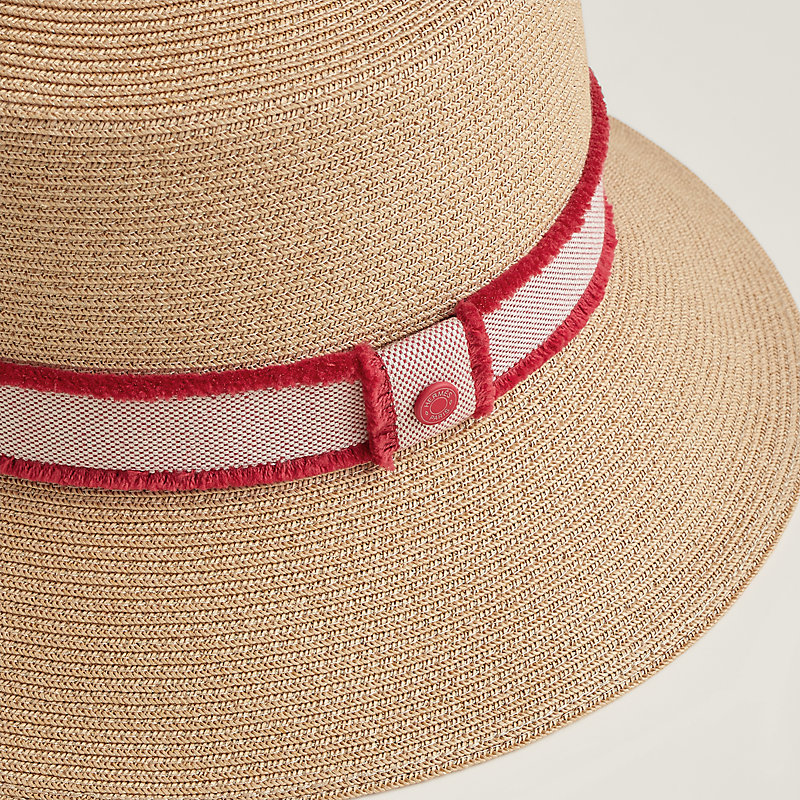 Kalicia Effrangee hat