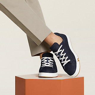 kid-sneaker--251932ZH48-worn-2