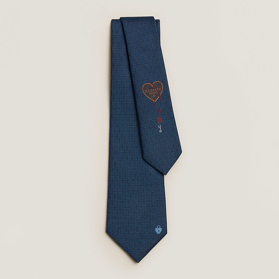 La Clef du Bonheur tie