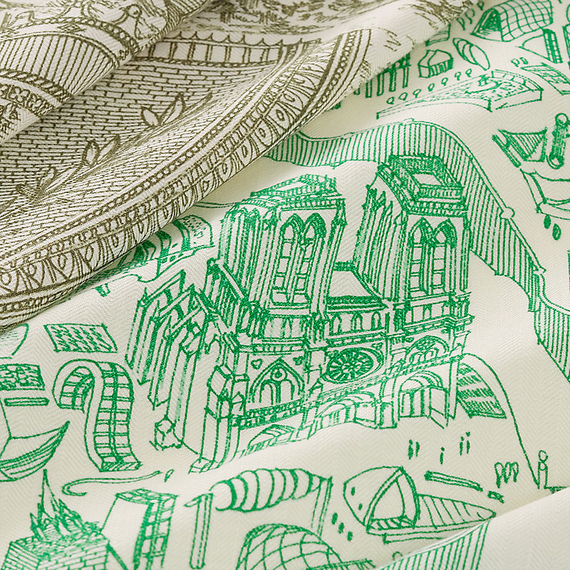 La Nouvelle Cite Cavaliere shawl 140