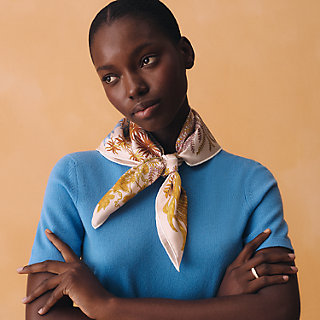 Foulard Carré Vintage En Soie 100% Saint Petersburg - 70x70 Cm, Couleur Bleu, Très Bon état