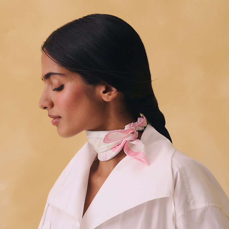 Le Philateliste du Faubourg Detail scarf 45