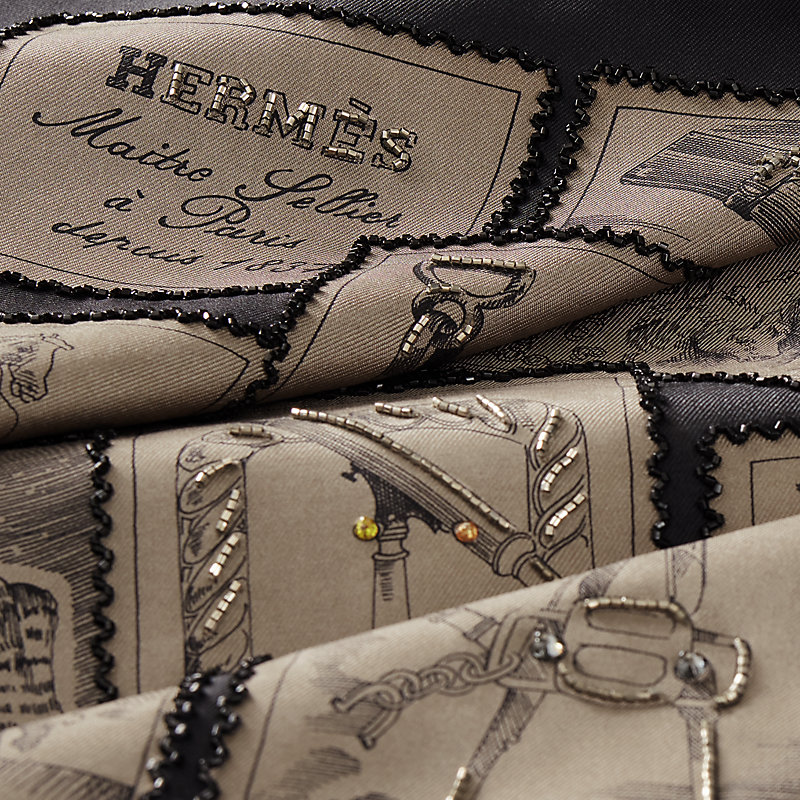 Le Philateliste du Faubourg Exceptional embroidered scarf 90