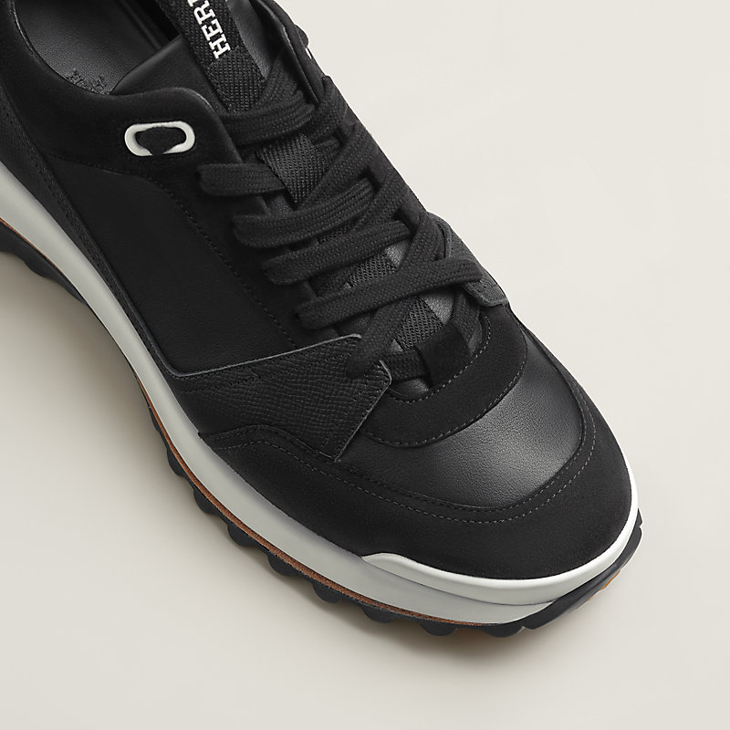 Leader sneaker