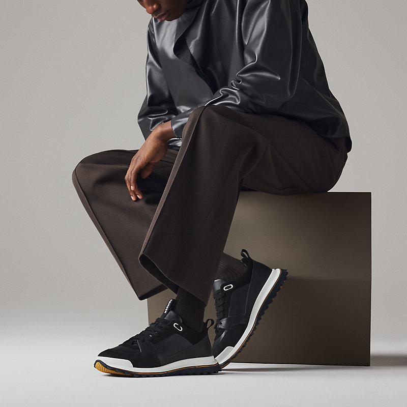 Leader sneaker
