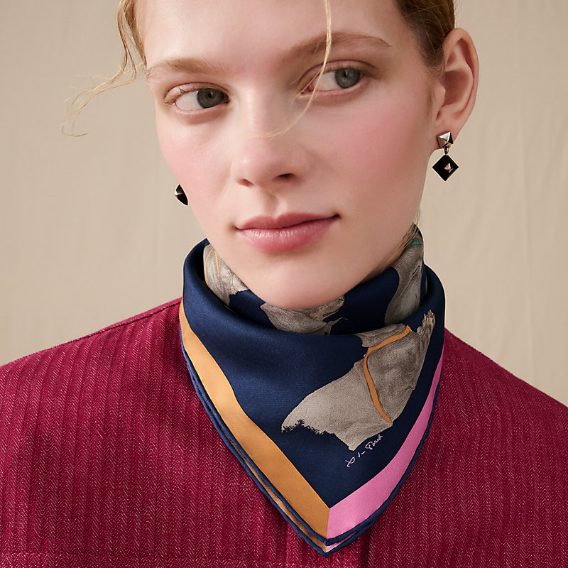 Les Bassets scarf 45