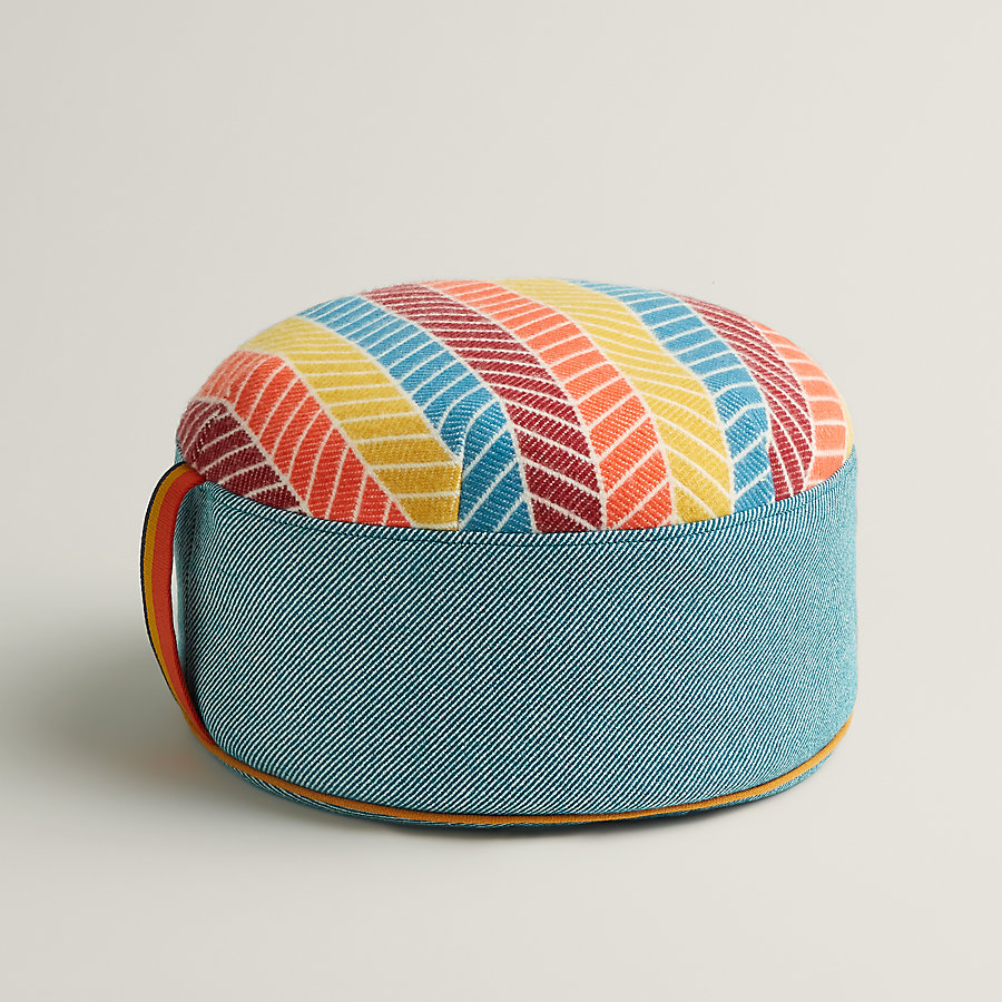 Les Cabanes footstool