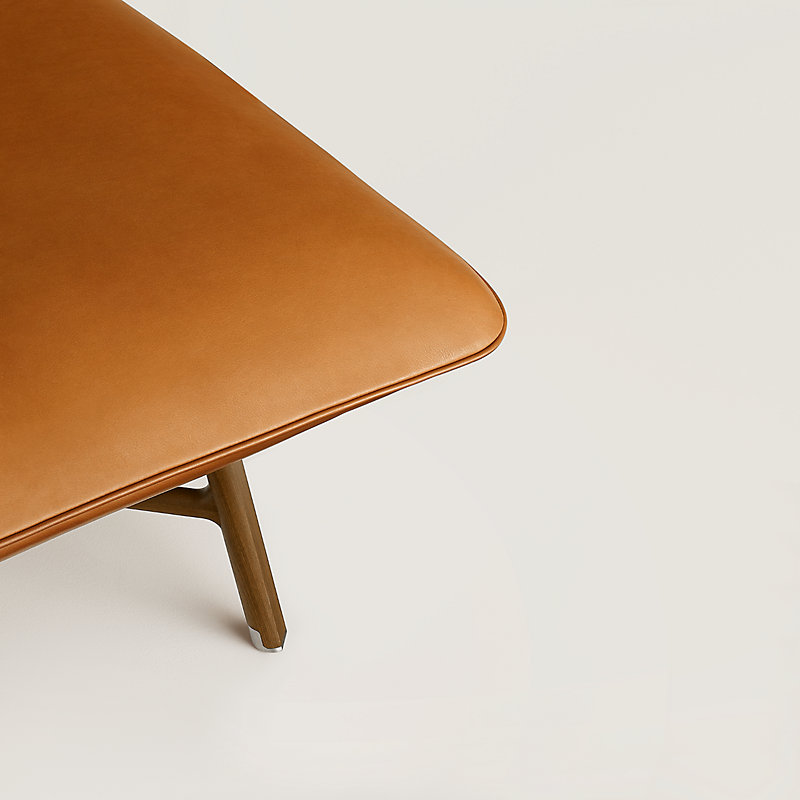 Les Necessaires d'Hermès “carre d'assise”方凳，高款85