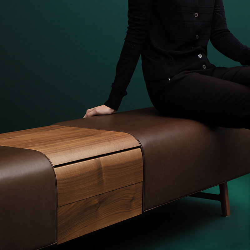 Les Necessaires d'Hermès long bench