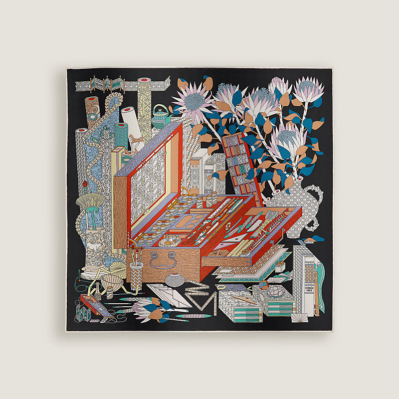 Les Tresors d'un Artiste scarf 45