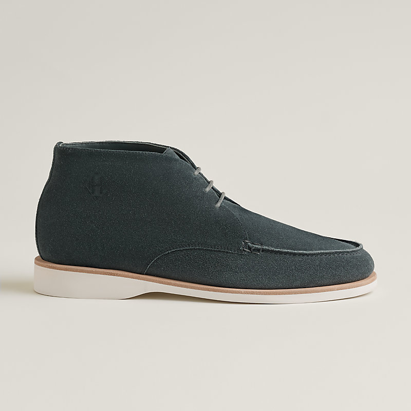 Line derby shoe