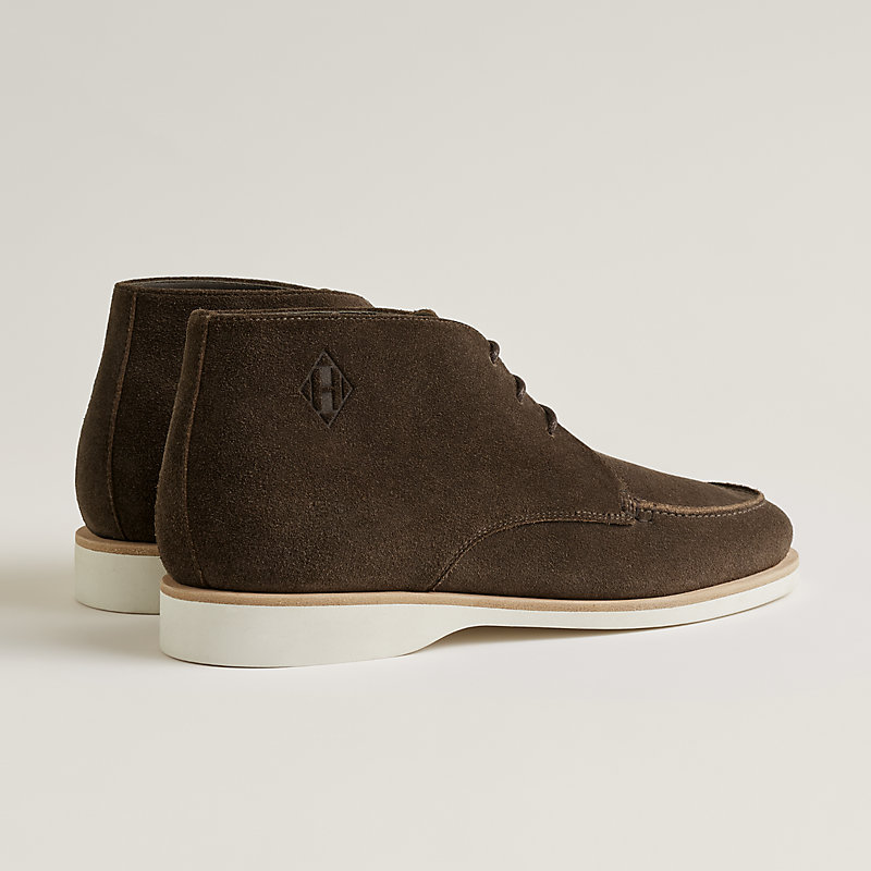 Line derby shoe