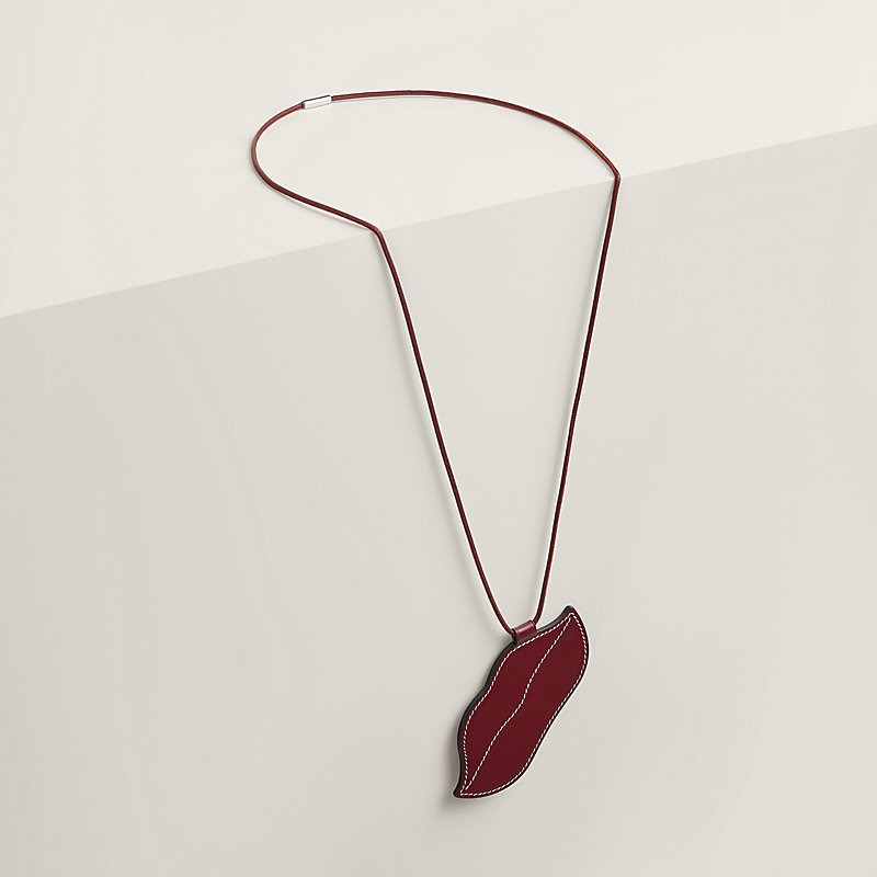Lips necklace