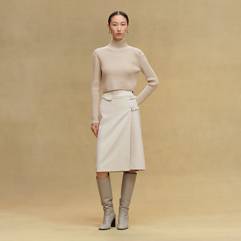 Long-sleeve cropped sweater