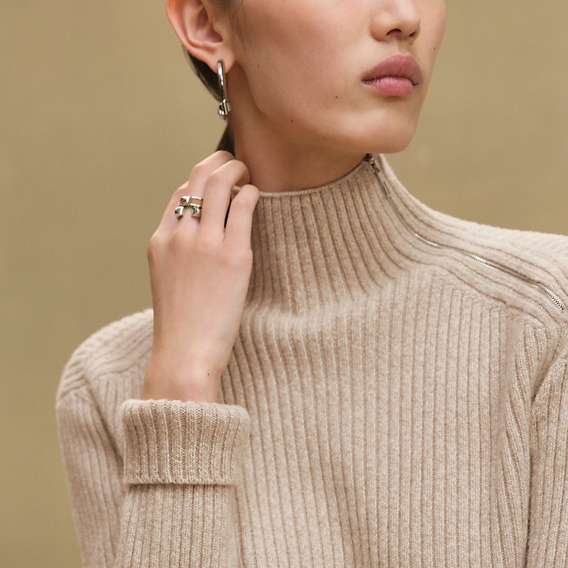 Long-sleeve cropped sweater