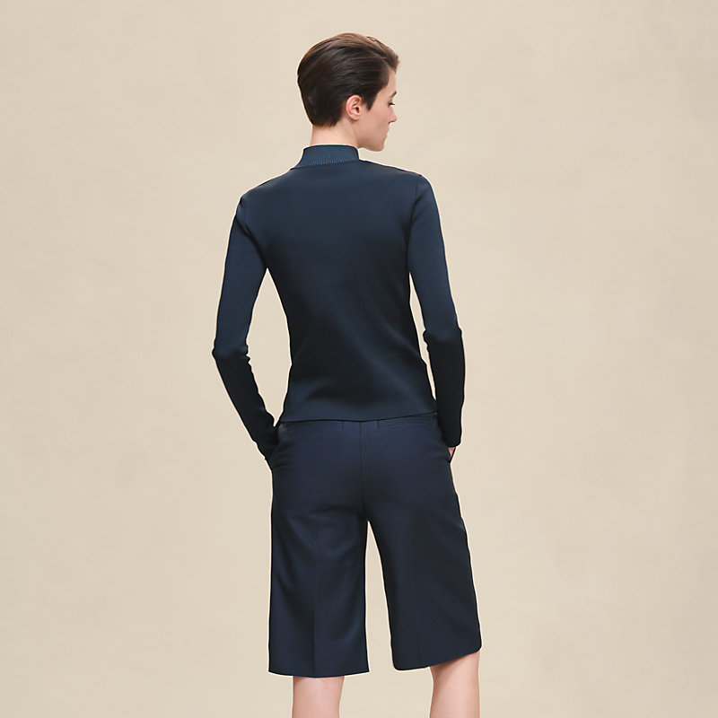 Long-sleeve sweater