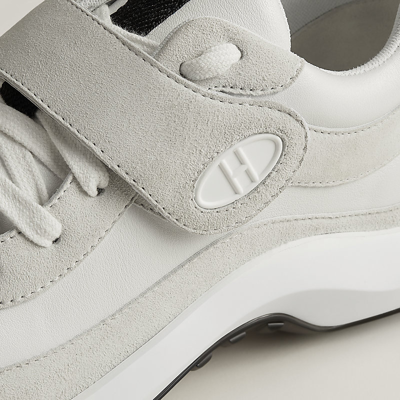 Loop sneaker