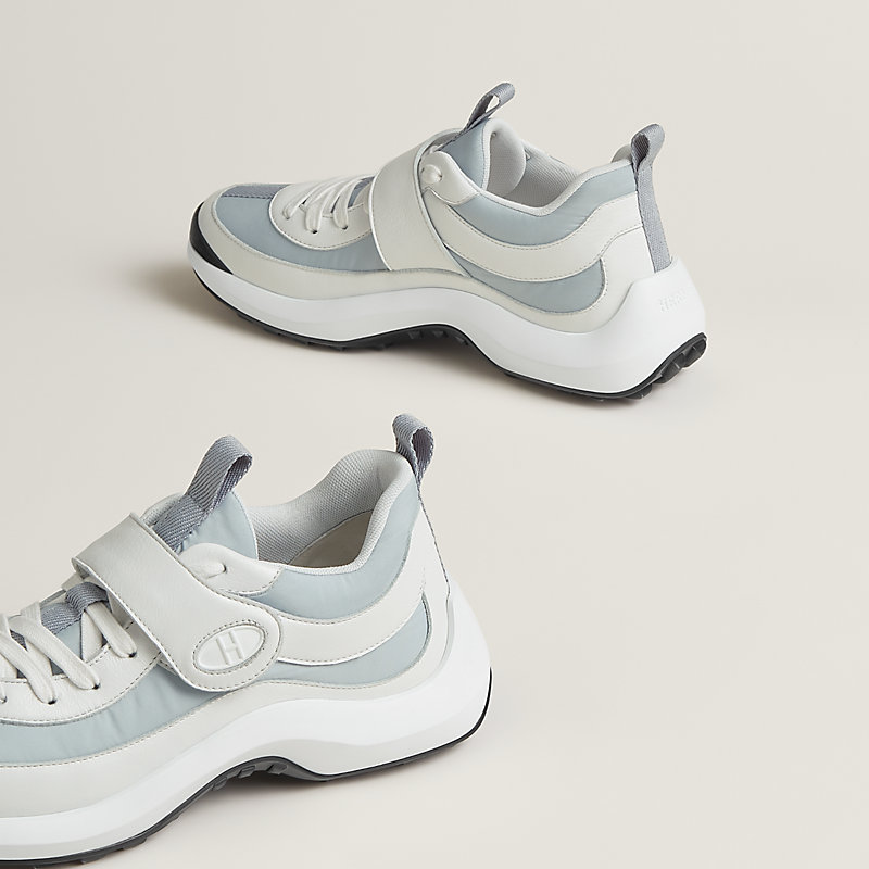 Loop sneaker