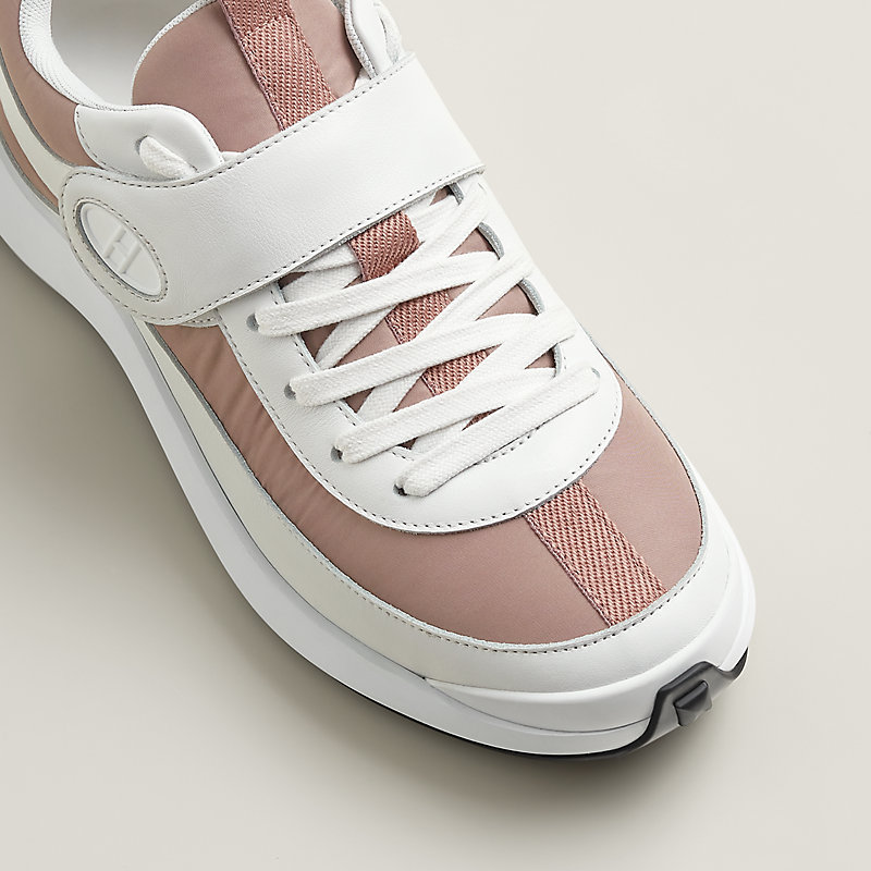 Loop sneaker