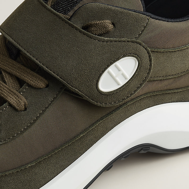 Loop sneaker
