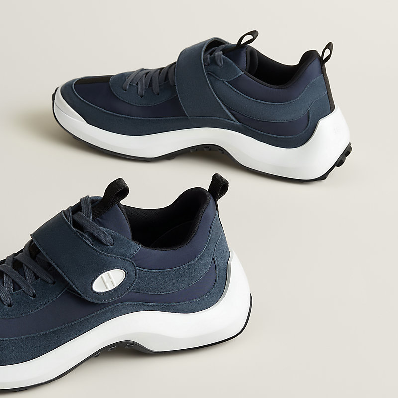 Loop sneaker