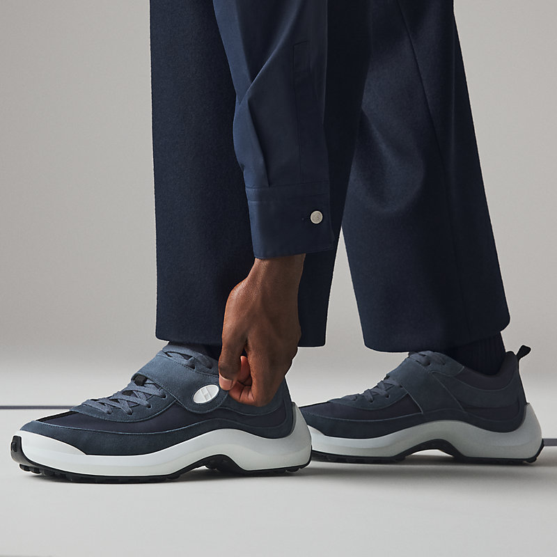 Loop sneaker