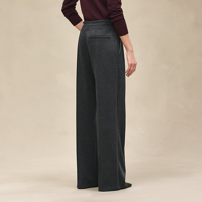 Loose fit pants