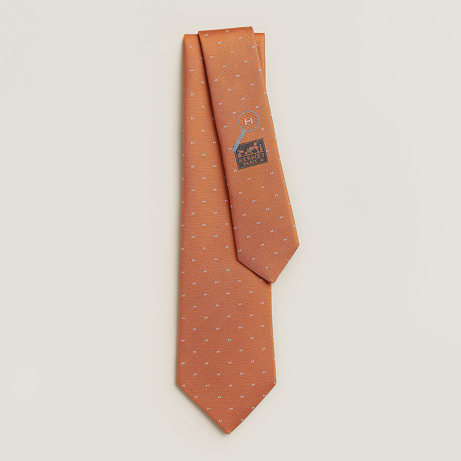 Magnifying H tie